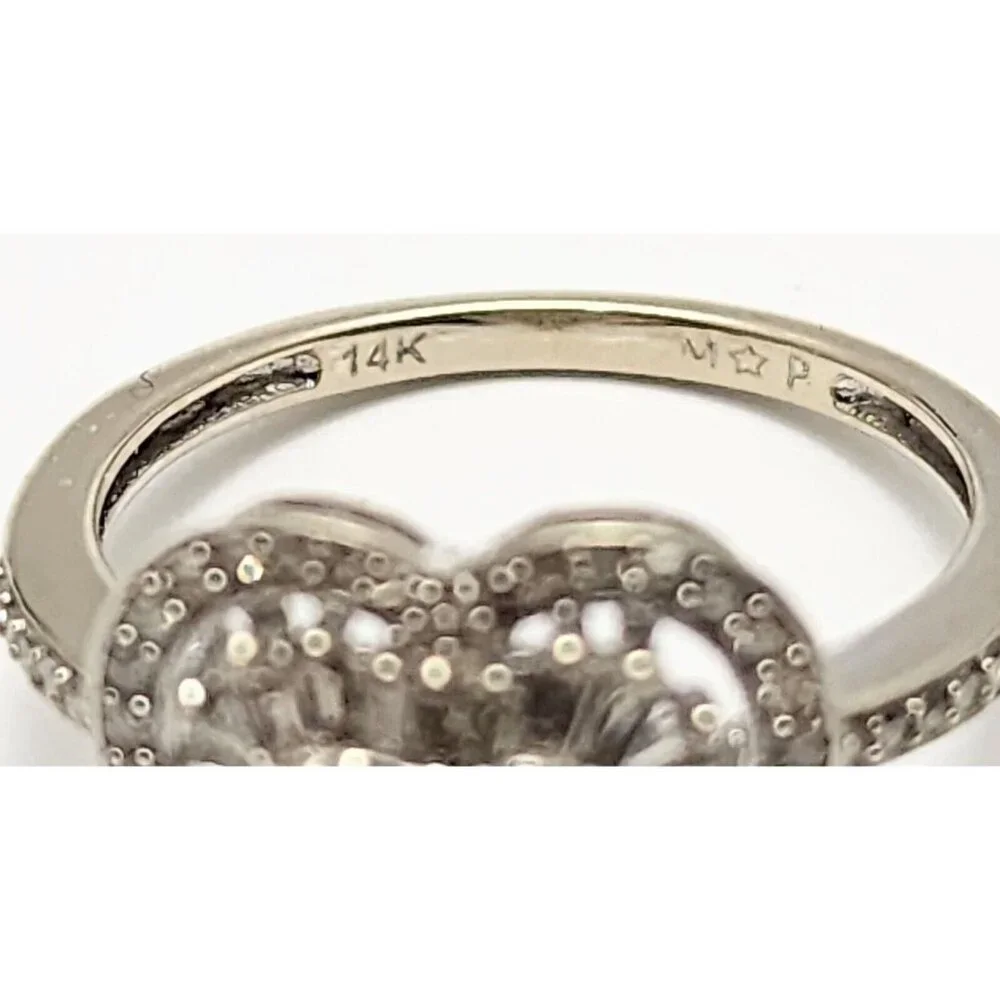 Unique 14K Karat Solid White Gold Designer Ladies Heart Diamond Ring - Size 7.25